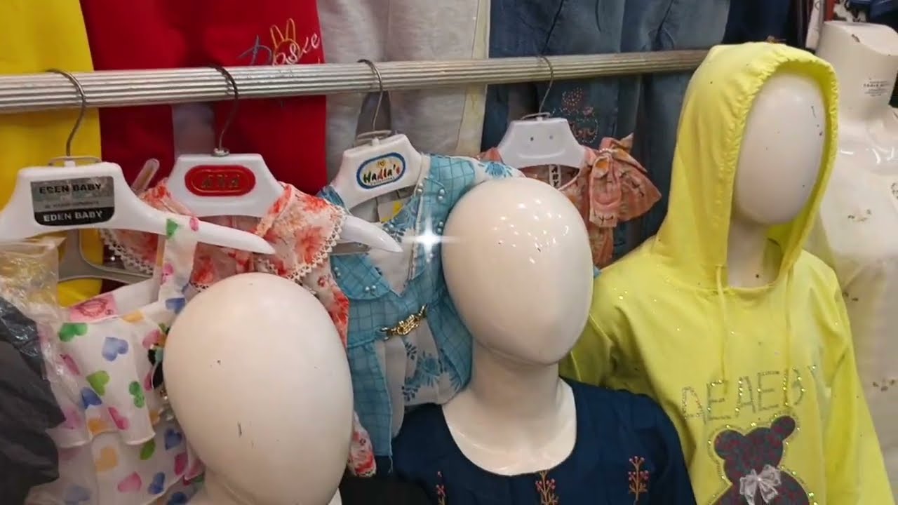 Part. 4...gul plaza k basement mai shopping | he zarurat ki cheez mil gai