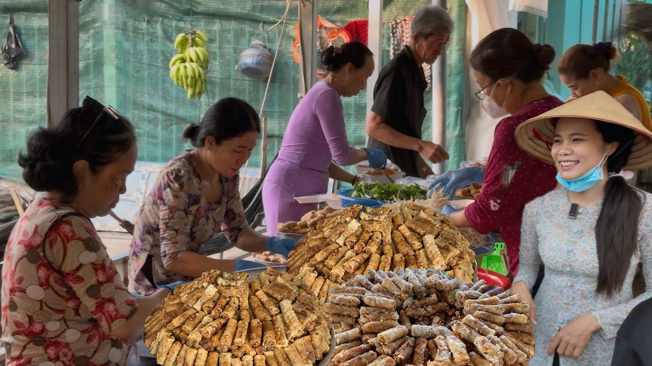 Chị Phụng ở Cannada gửi Bún Chả Giò Chay tới bà con hồi hướng công đức cho bác Trương Huệ | CLN 