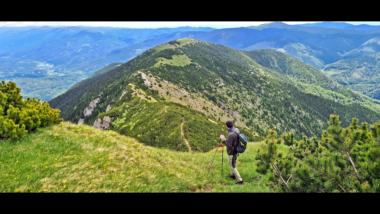 Tura in Retezatul Mic - Varful Piule prin valea Scorota