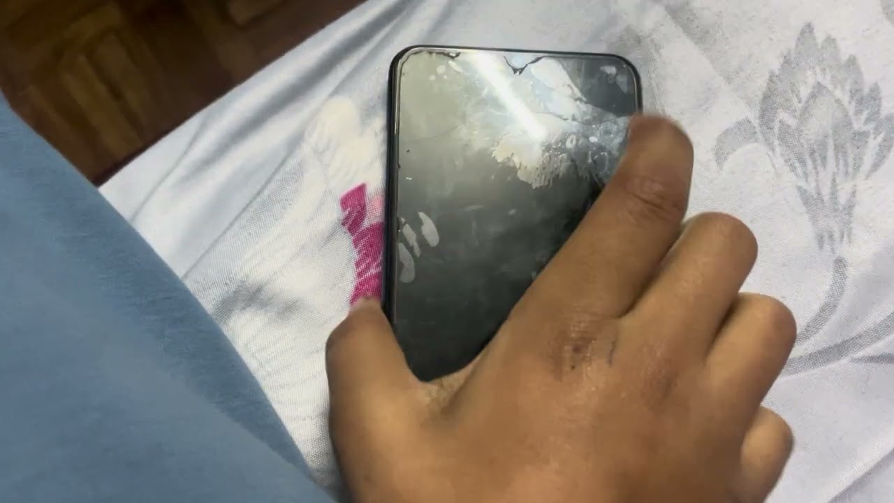 Yo guys I found my old phone