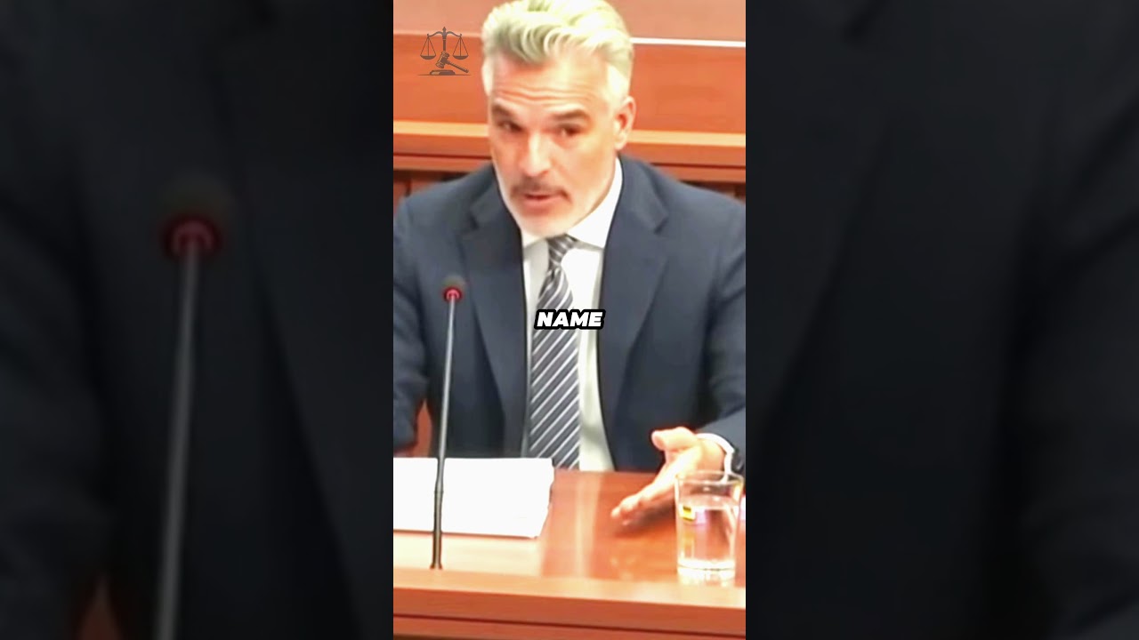 Он утверждает, что унаследованное здание является собственностью компании.