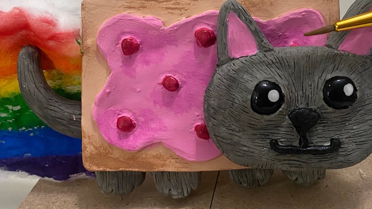 I made a REALISTIC NYAN CAT out of clay 