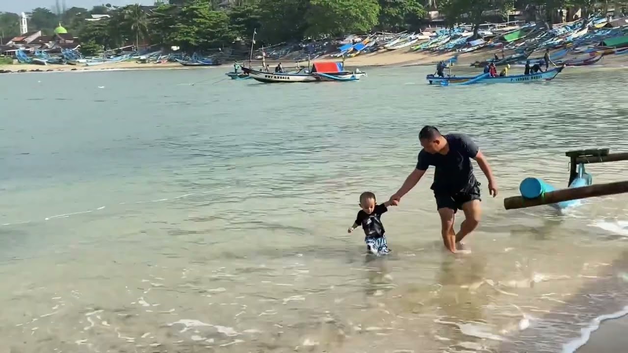 Rafka di pantai ranca buaya