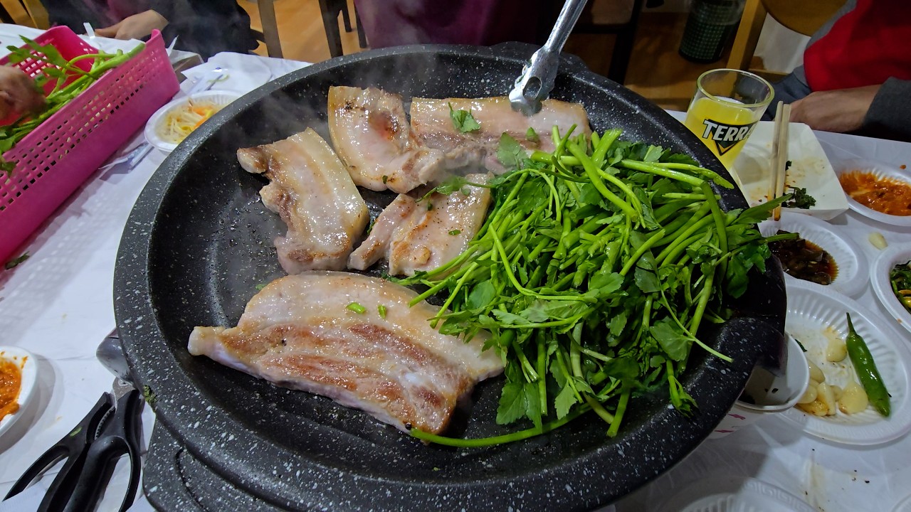 Sizzling Samgyeopsal with Minari & 지글지글 삼겹살과 미나리
