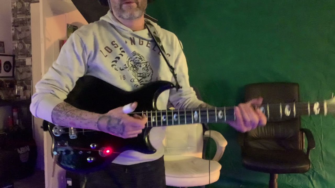 Mark King Jaydee bass guitar