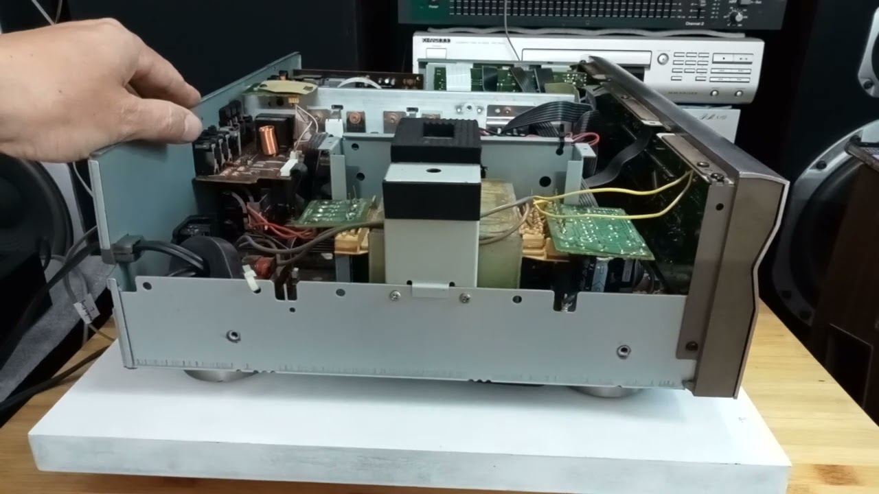 YAMAHA DSP-R795
