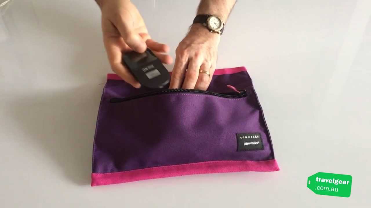 Crumpler All and Sundry cable organiser