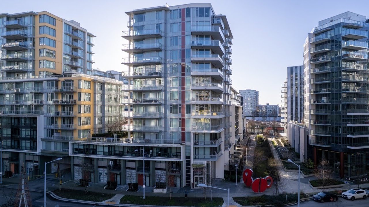 902 8628 Hazelbridge Way, Richmond BC - RE/MAX Austin Kay Realty & RE/MAX Anita Chan Realty