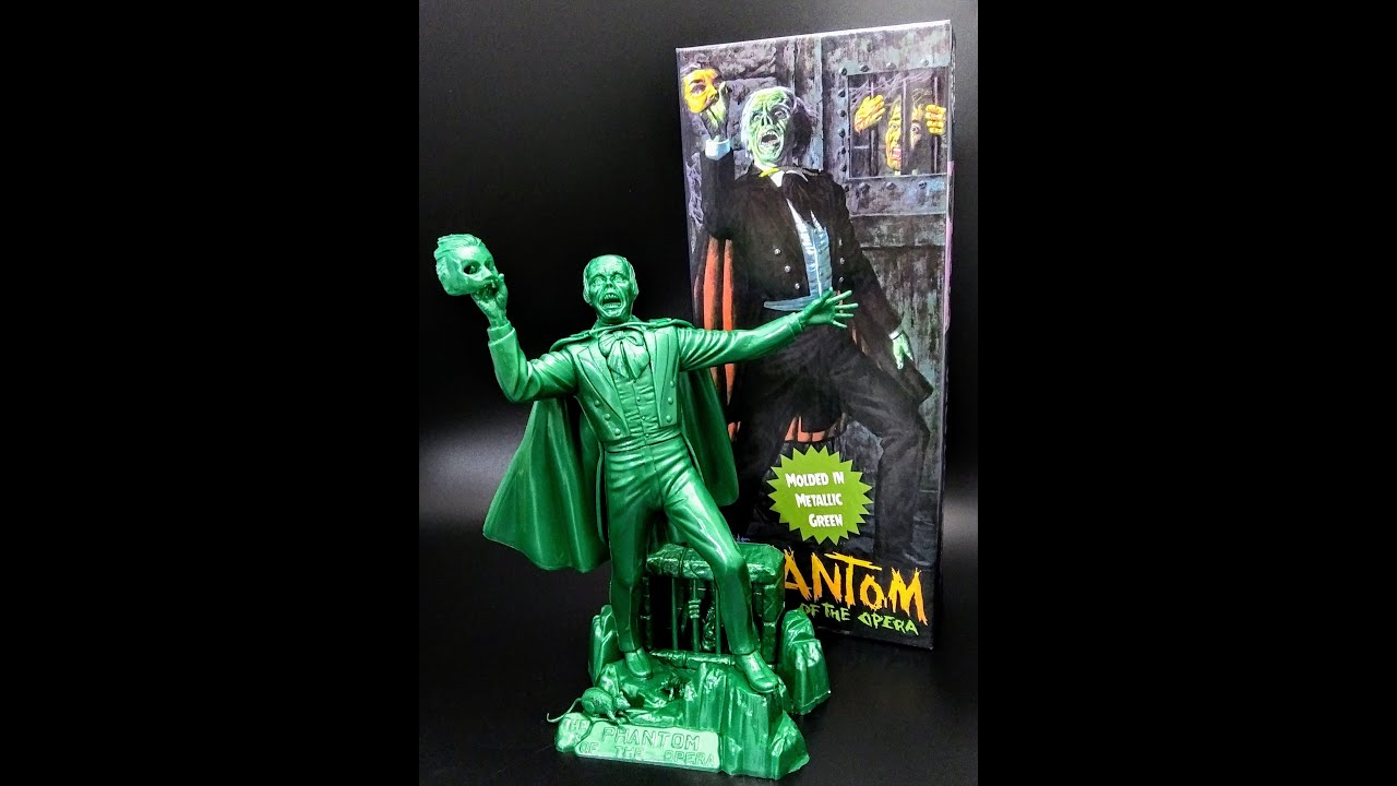 The Phantom of the Opera 1/8 Scale Model Figure Kit Review How To Assemble Build Aurora Halloween