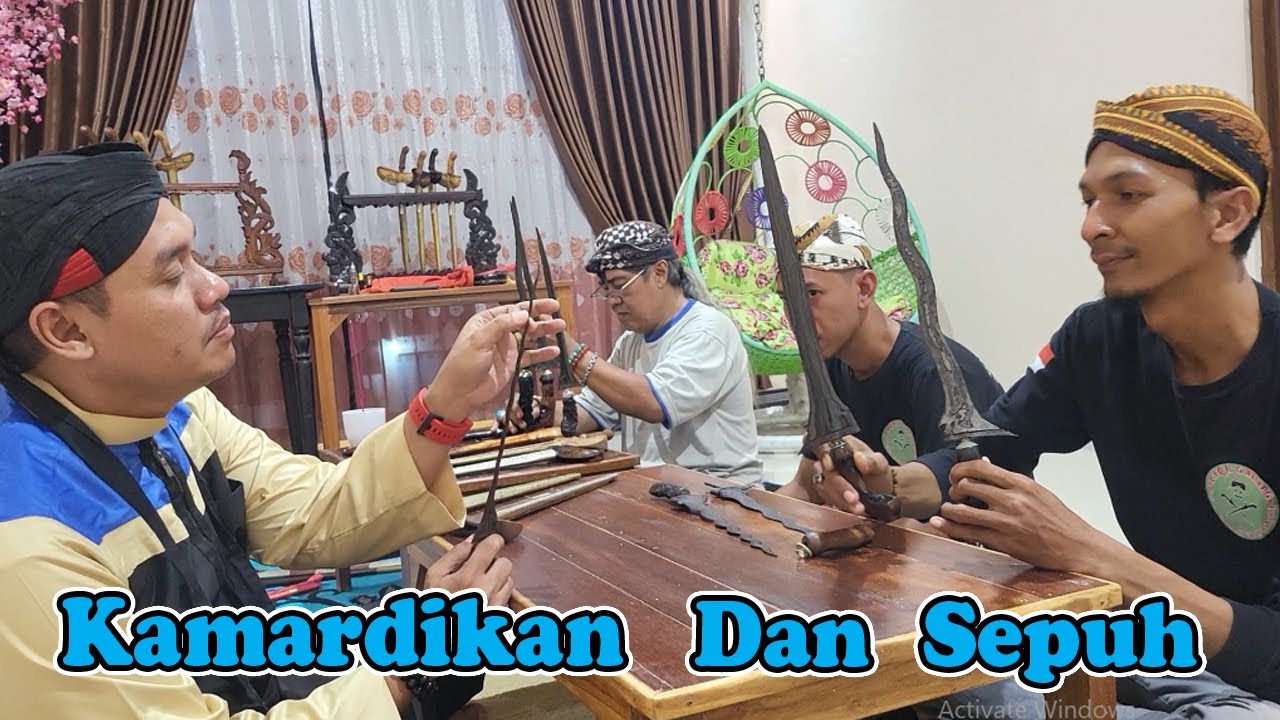 PERBEDAAN KERIS KAMARDIKAN DAN KERIS SEPUH Part 1