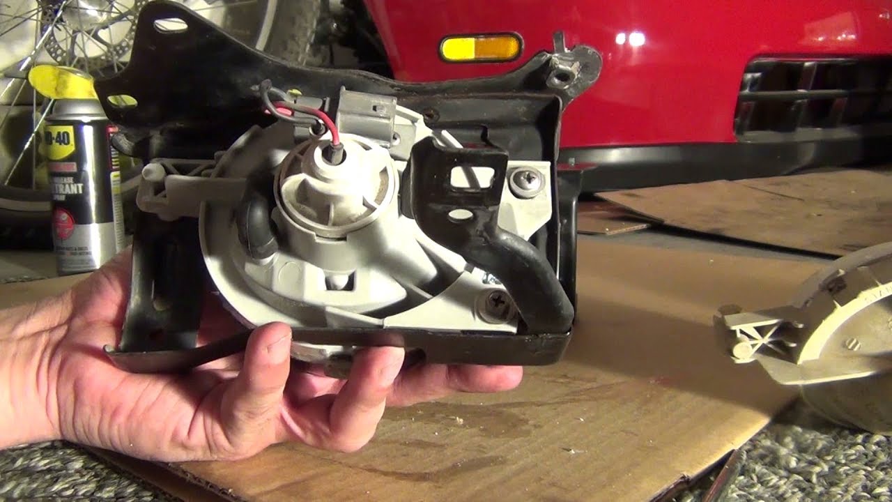 Swapping AUX Light Bracket - Honda DelSol