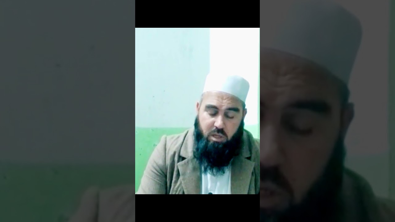 آذان کے وقت منہ کا لقمہ نگل گیا یا غلطی سے سحری صبح صادق کے بعد کھانا کھالیا کیا حکم ہے ؟