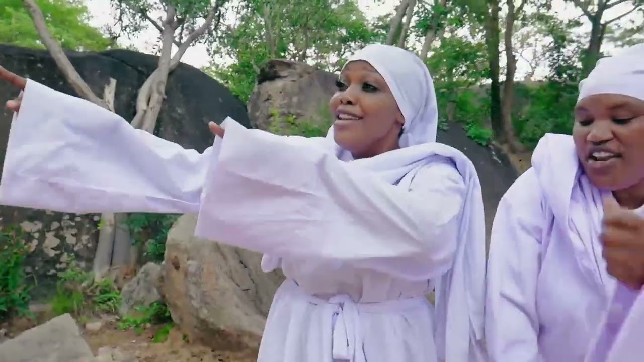 Phammy Macheka Ndimutsei feat Bethany Pasinawake &Vabati VaJehovha (Official video)