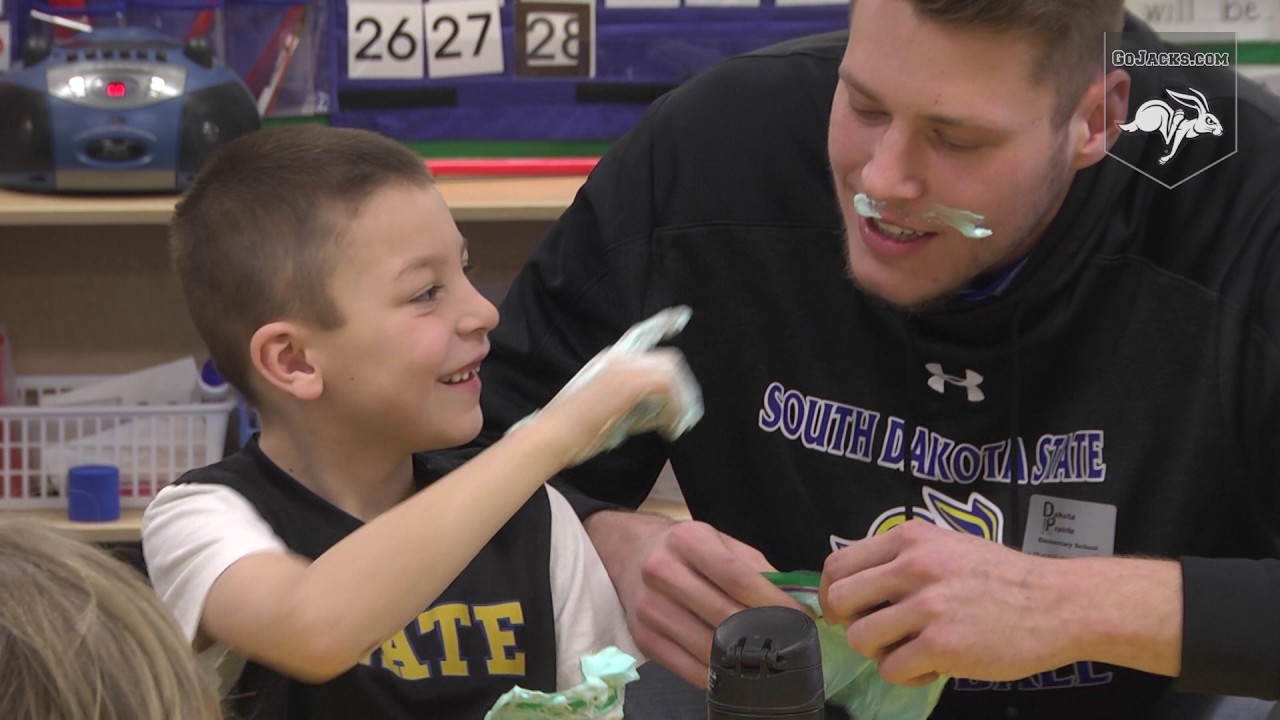 Mike Daum Goes To Kindergarten