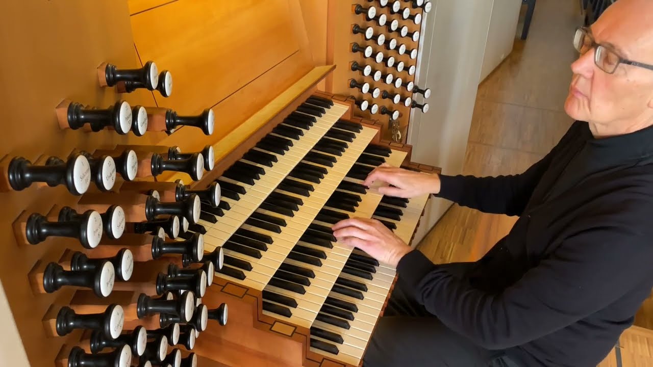 Kay Johannsen plays Bach, Fantasia and Fugue g minor BWV 542