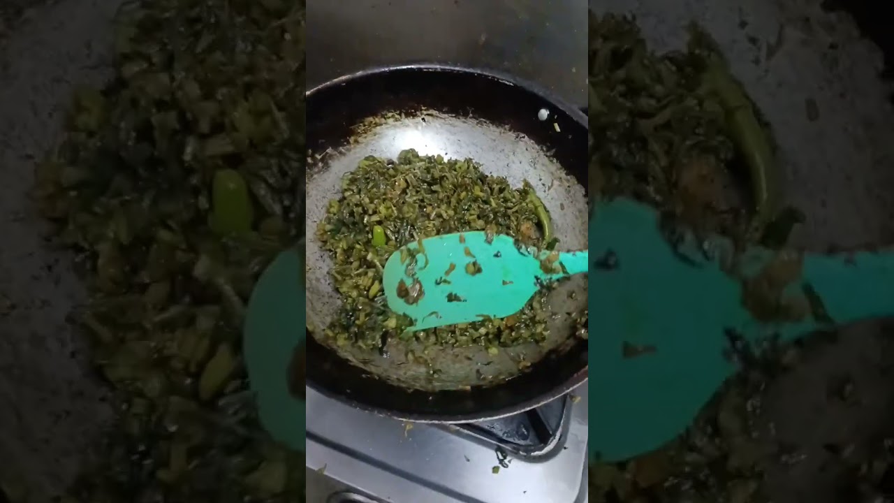 রসুন দিয়ে ভাজা বাঙালিদের প্রিয় মূলা শাক, Bengalis favorite radish greens fried with garlic