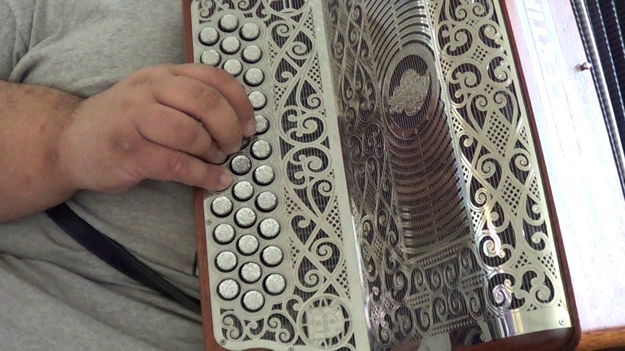 Ai Chora Chora primeiro em Sol depois em Do.