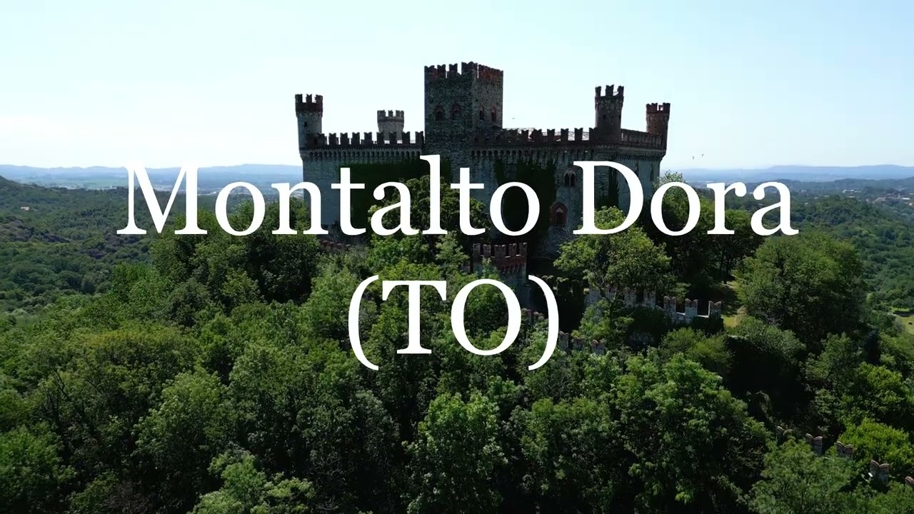 Il campanile di San Martino di Paerno e il Castello  di Montalto Dora    TO