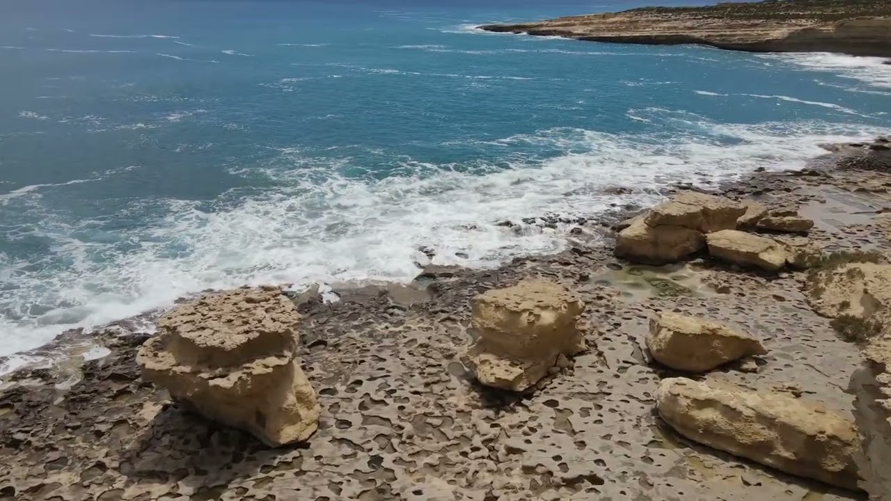 Relaxing beach views + music