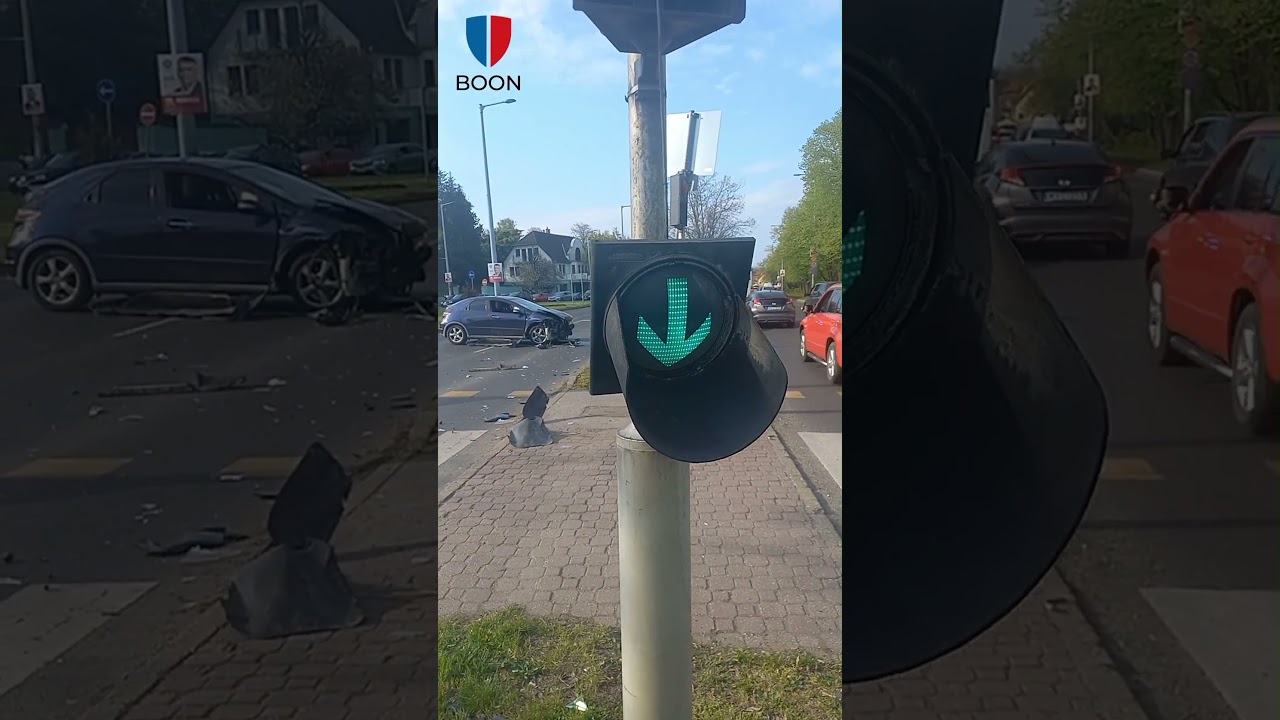 Baleset miatt torl&oacute;d&aacute;s a Szentp&eacute;teri kapun&aacute;l