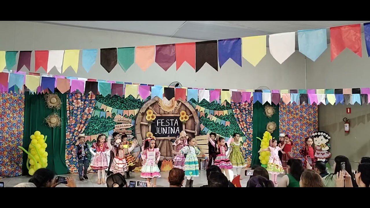Festa junina 2024 - Rindo a toa/ Xote das meninas