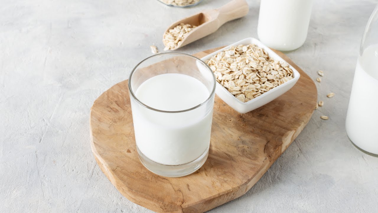 Como fazer LEITE DE AVEIA + jeito fácil de aproveitar o resíduo!