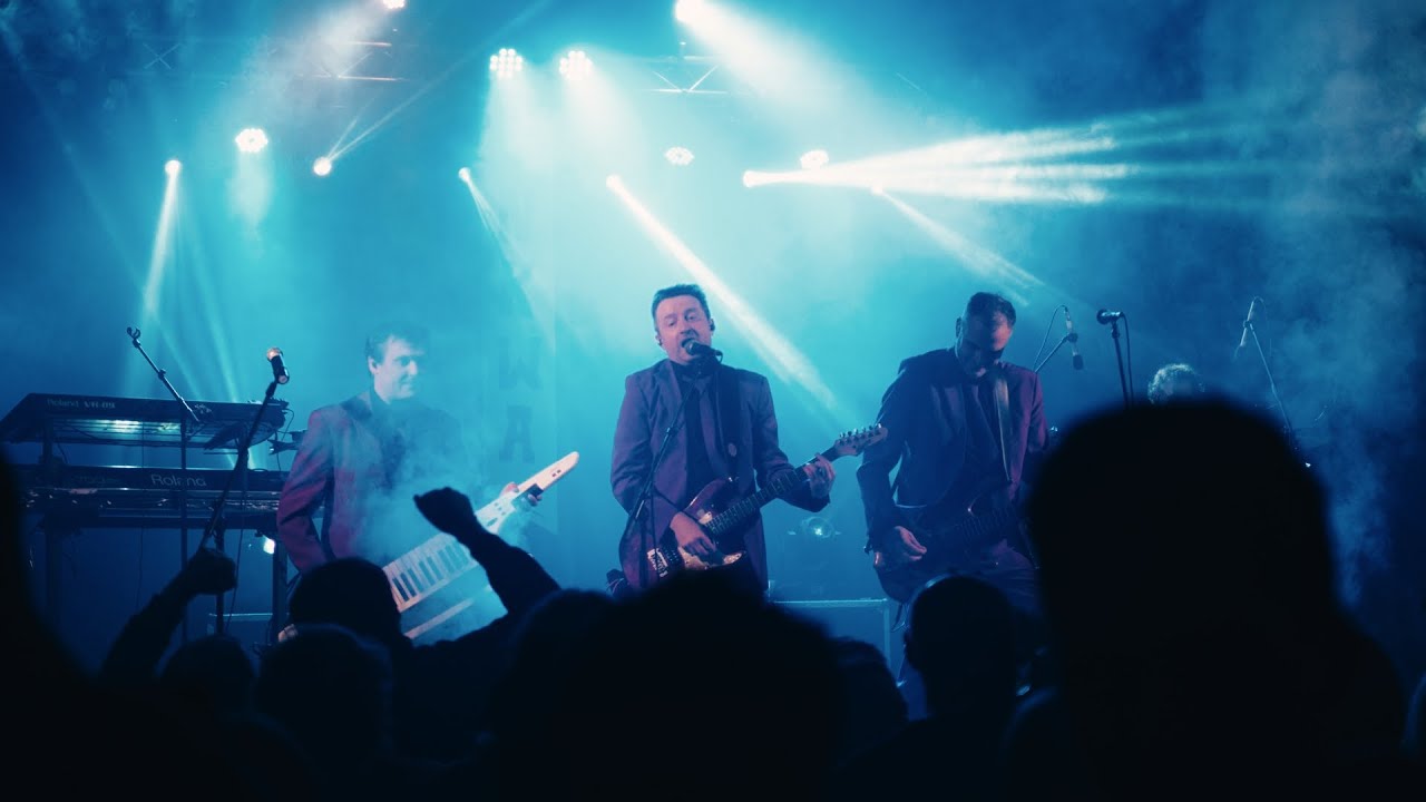PROMO Feestrockband n Keer Wat Anders (NKWA) &ndash; De Ultieme Feestband Voor Jouw Festival of Tentfeest!