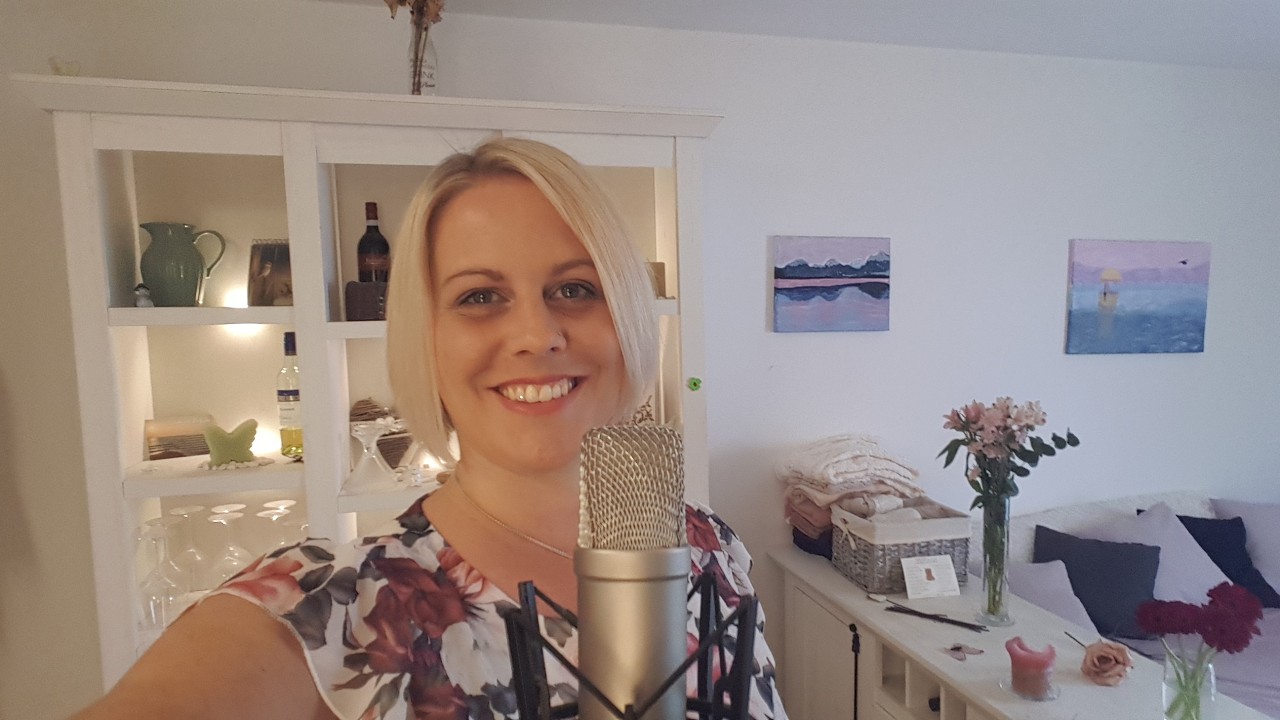 Ein Geschenk - Ewig (Cover by Susi Köbinger)