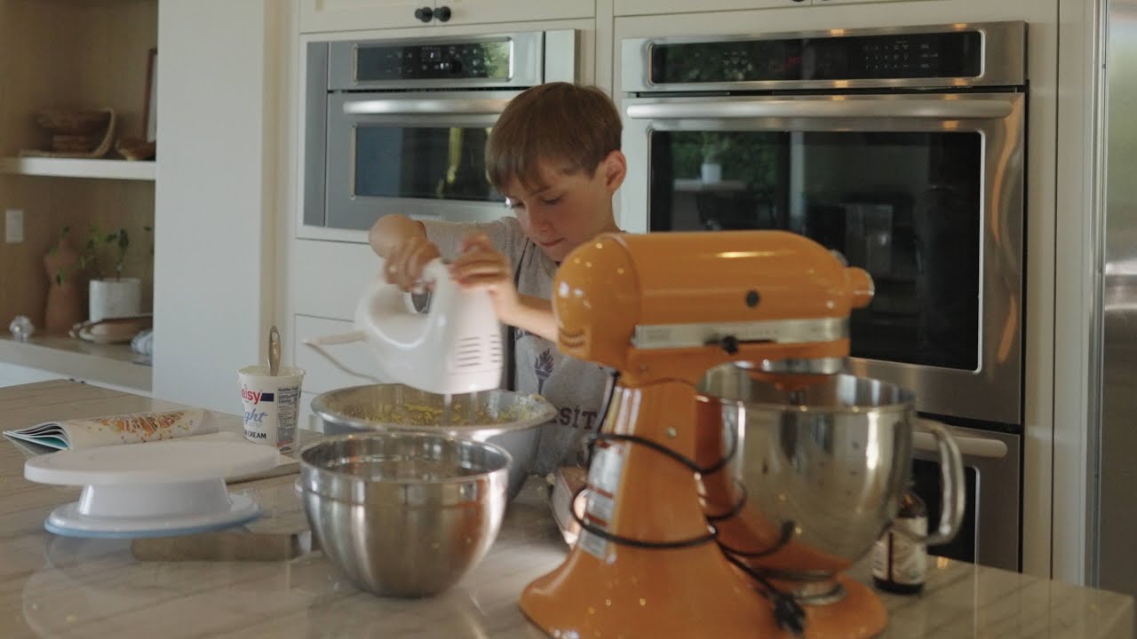 Leo the Baker of Cakes
