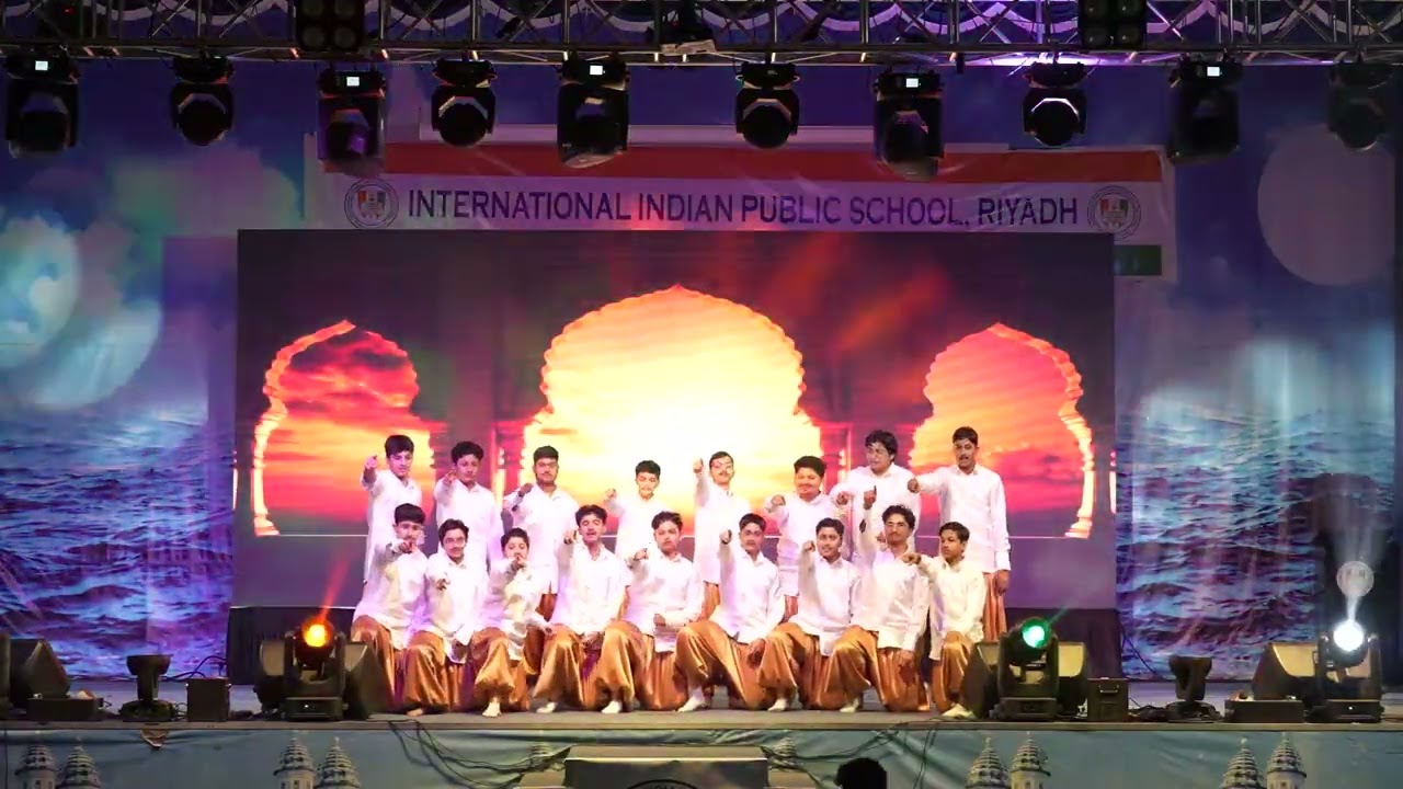 ✨ Freedom Struggle Dance Drama | Grade VIII & IX Boys | IIPSR Annual Day 2025 🎭🔥