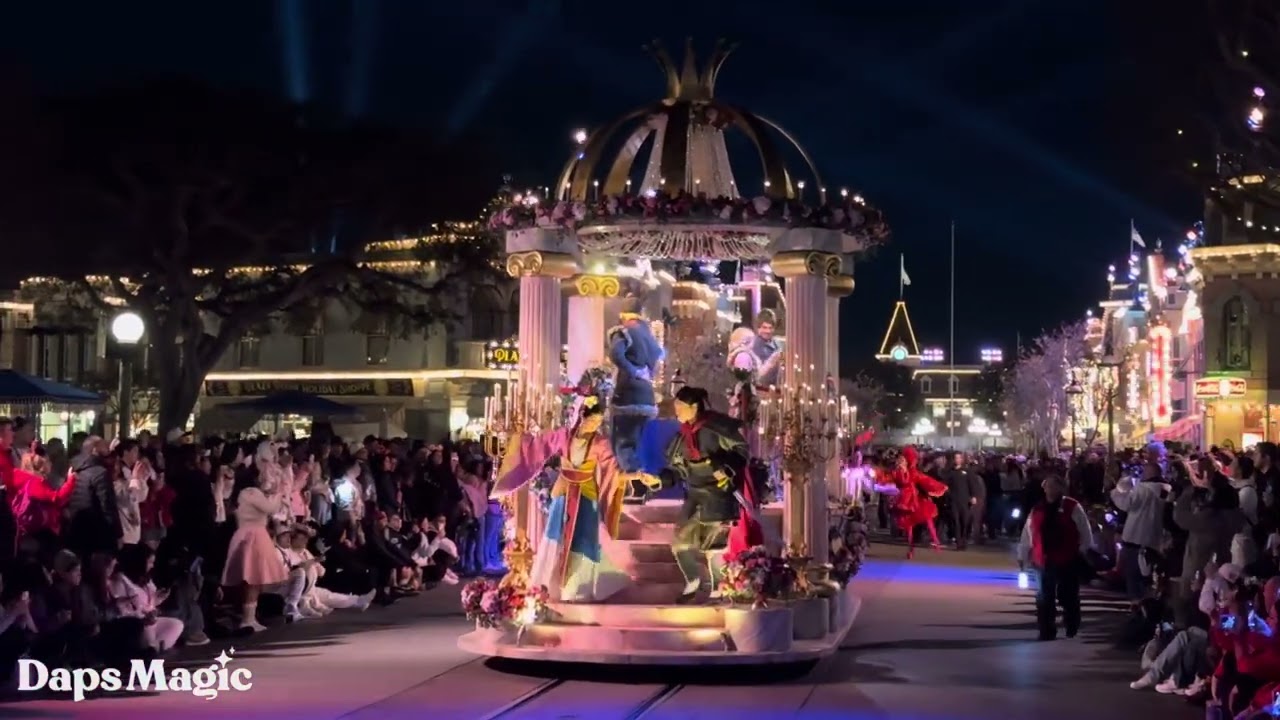 FIRST: Sweethearts’ Cavalcade at Disneyland After Dark Sweethearts’ Nite 2025