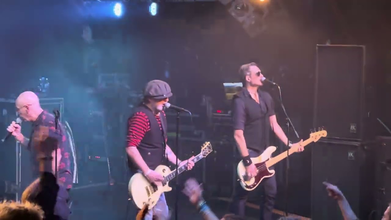 Extrabreit - 3 D - Hamburg - 30.12.2023 @ExtrabreitTV
