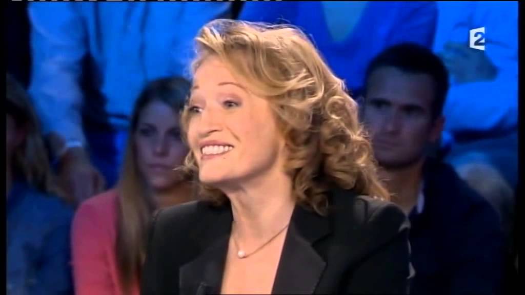 Annick Cojean et le harem de Khadafi On n'est pas couché 22 Septembre 2012 #ONPC