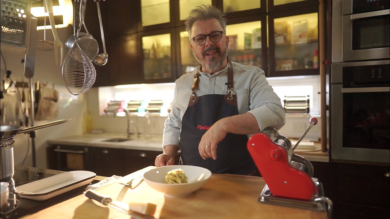 Fettuccine al Pesto Genovese por Donato De Santis | PASTALINDA