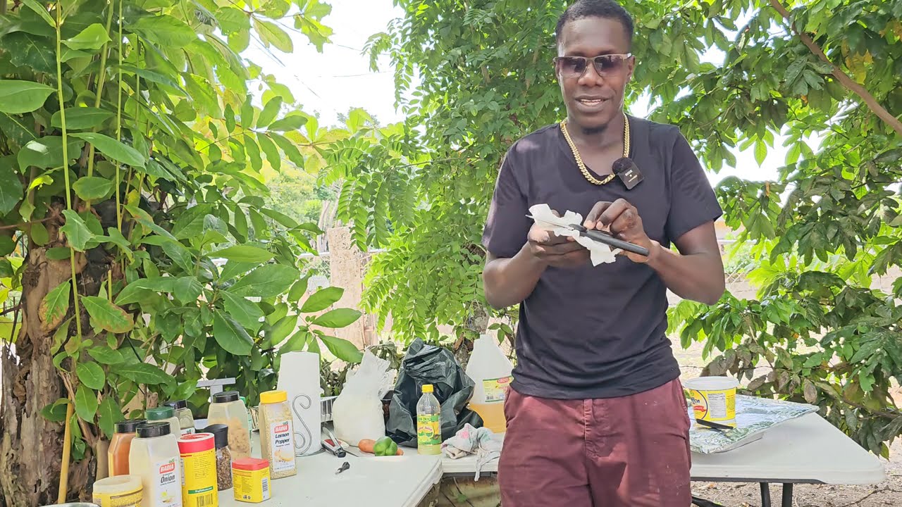HOW TO PREPARE SPRITE LEMON PEPPER BUTTERFLY LOBSTER IN MY OUTDOOR KITCHEN MASTERCHEF 