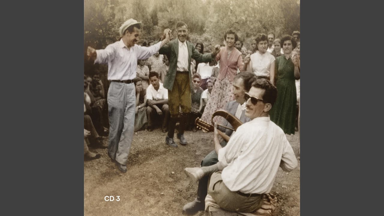 ENA POULAKI TIN AVGI