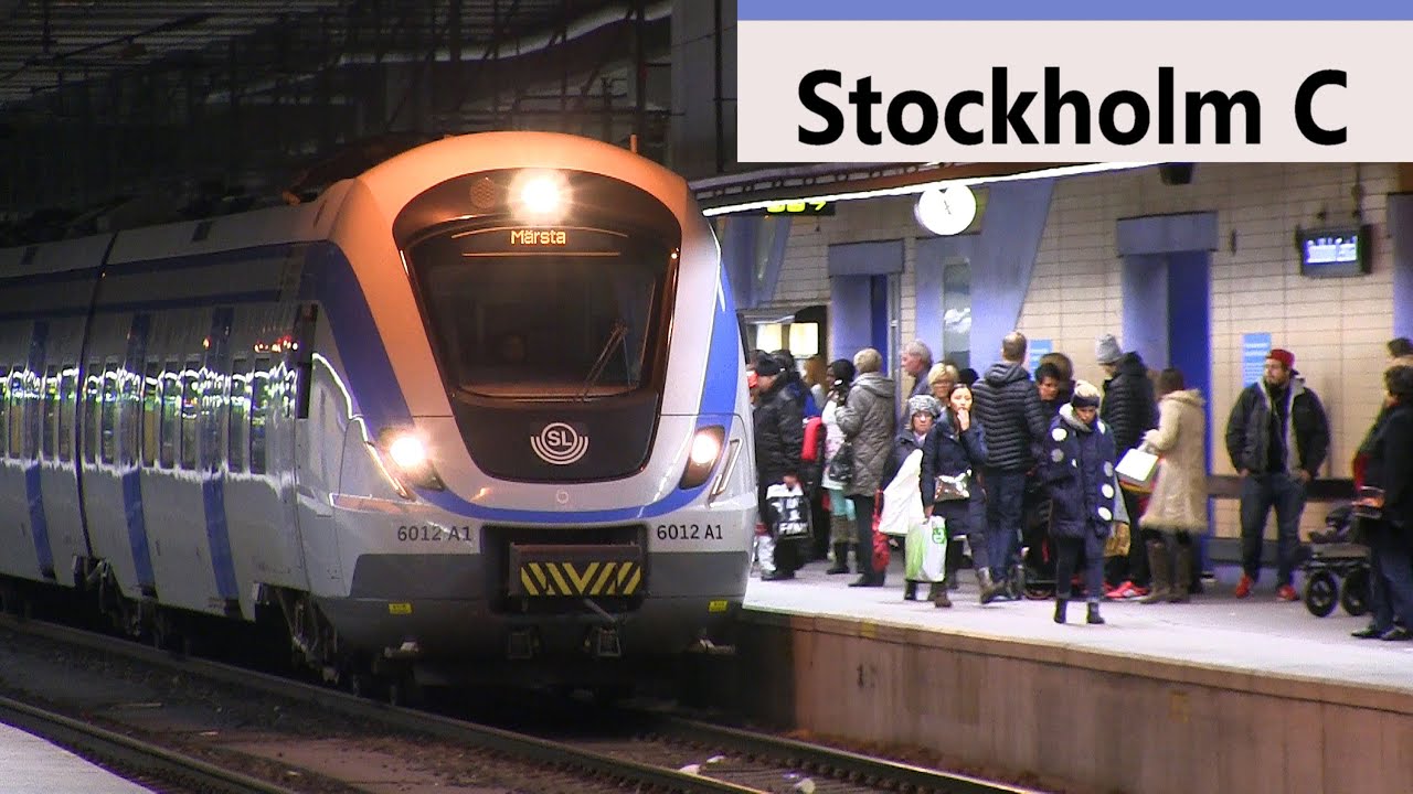 SL X60 Pendeltåg på Stockholms Centralstation