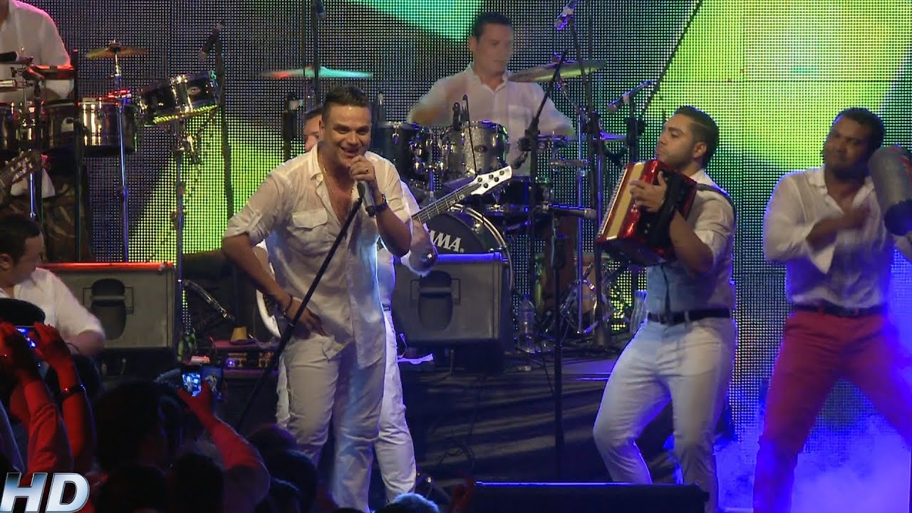 La Gringa (En Vivo) - Silvestre Dangond & Lucas Dangond (Bilingüe, Valledupar)