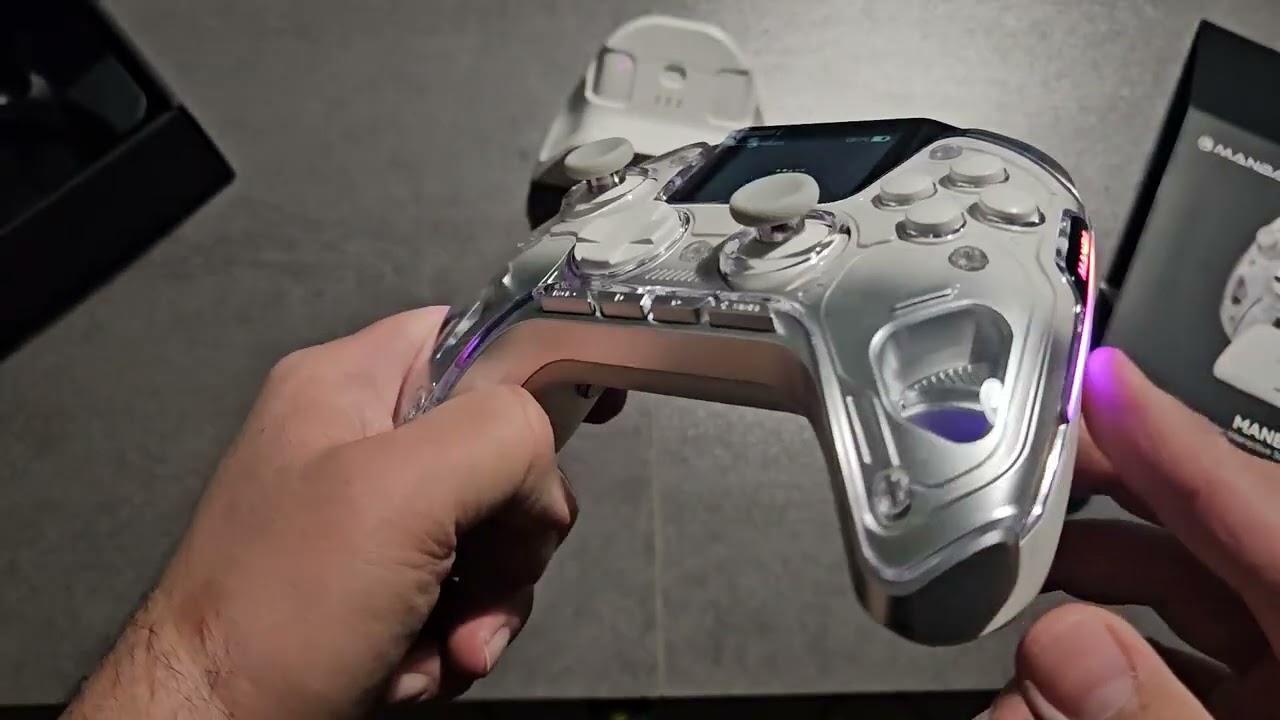 Unboxing del Controller Manba:  Contenuto e Caratteristiche