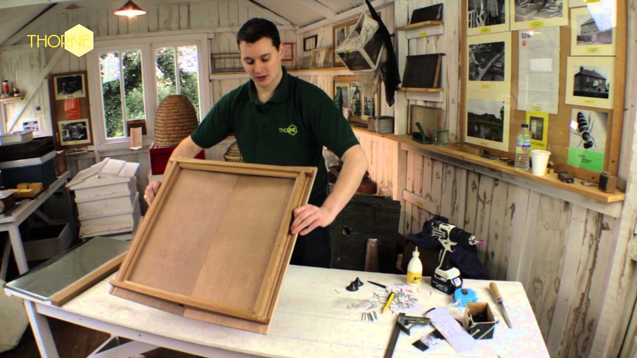 Thorne Beehives - assembling a WBC Roof