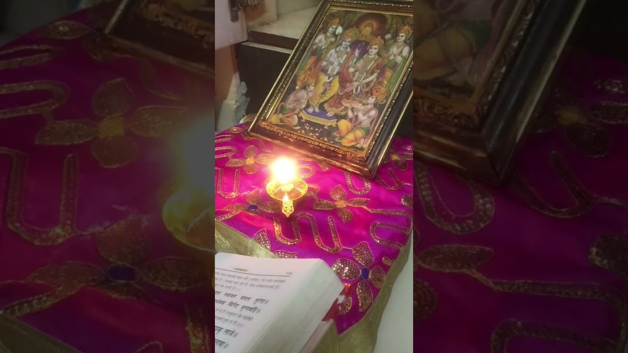 (१०५० हिंदी अर्थ) श्री रघुनाथ जी को दुल्हे के रूप में देखकर सभी देवता हर्षित हुए
