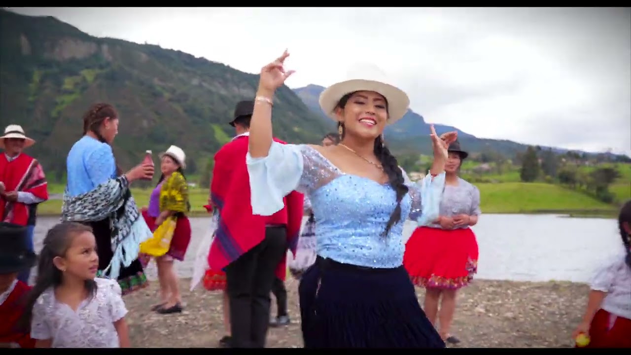 Karol Maribel OJITOS DE GOLONDRINA