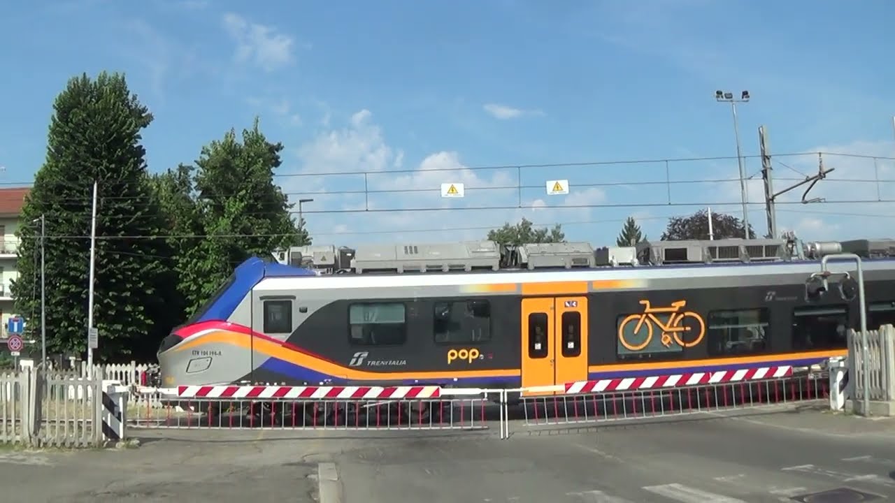 Passaggio a livello di Corso Divisione - Acqui Terme (AL) / Level Crossing / Spoorwegovergang