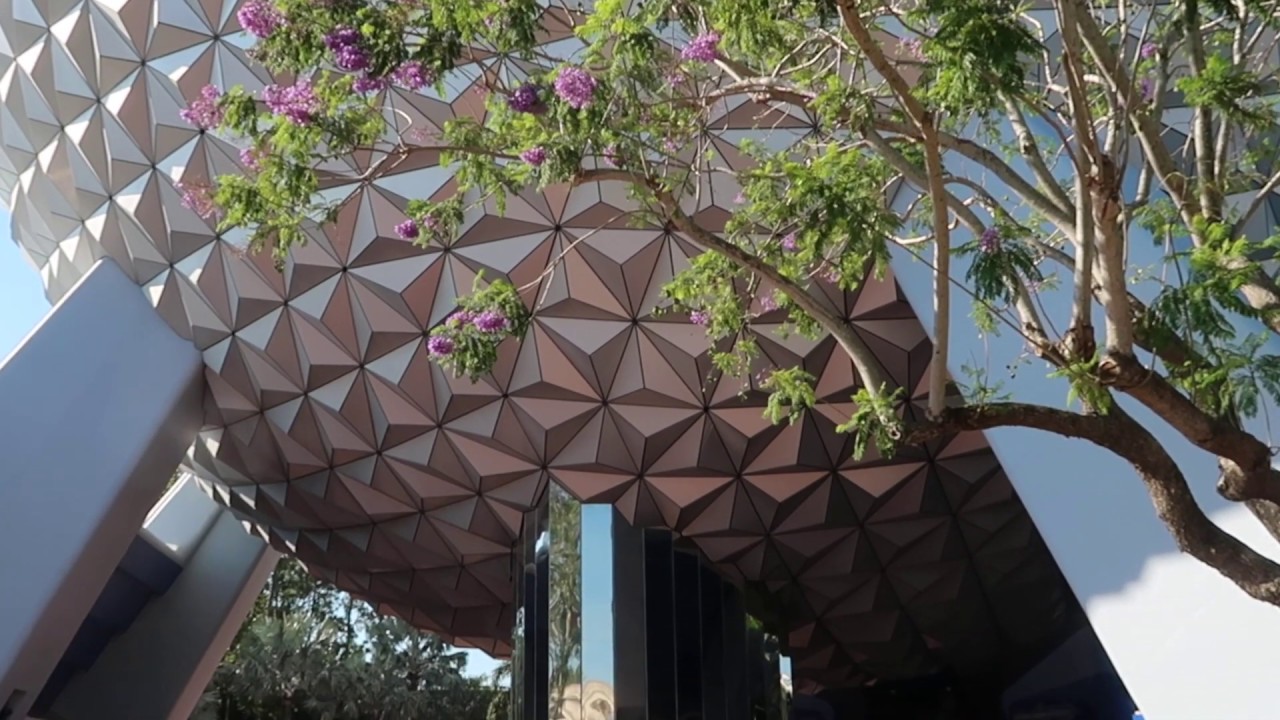 A Walk Through Future World West
