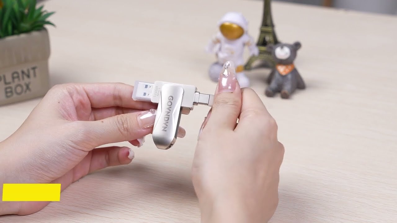 GOVNDVN JD Drive USB C Photo stick for iPhone 15 iPad Android and Computer with USB C & USB devices