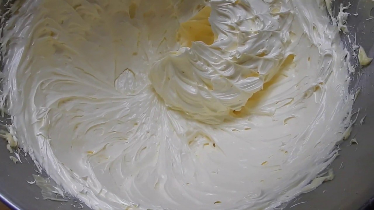 Fluffy Buttercream for  cakes and cupcakes