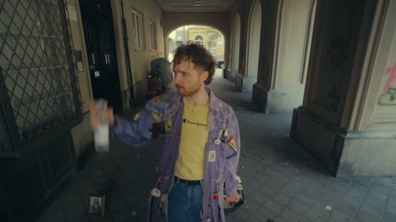 Young Majr&eacute; - Csak J&eacute;zus Krisztus j&oacute;k&eacute;pűbb n&aacute;lam (Azt mondj&aacute;k)