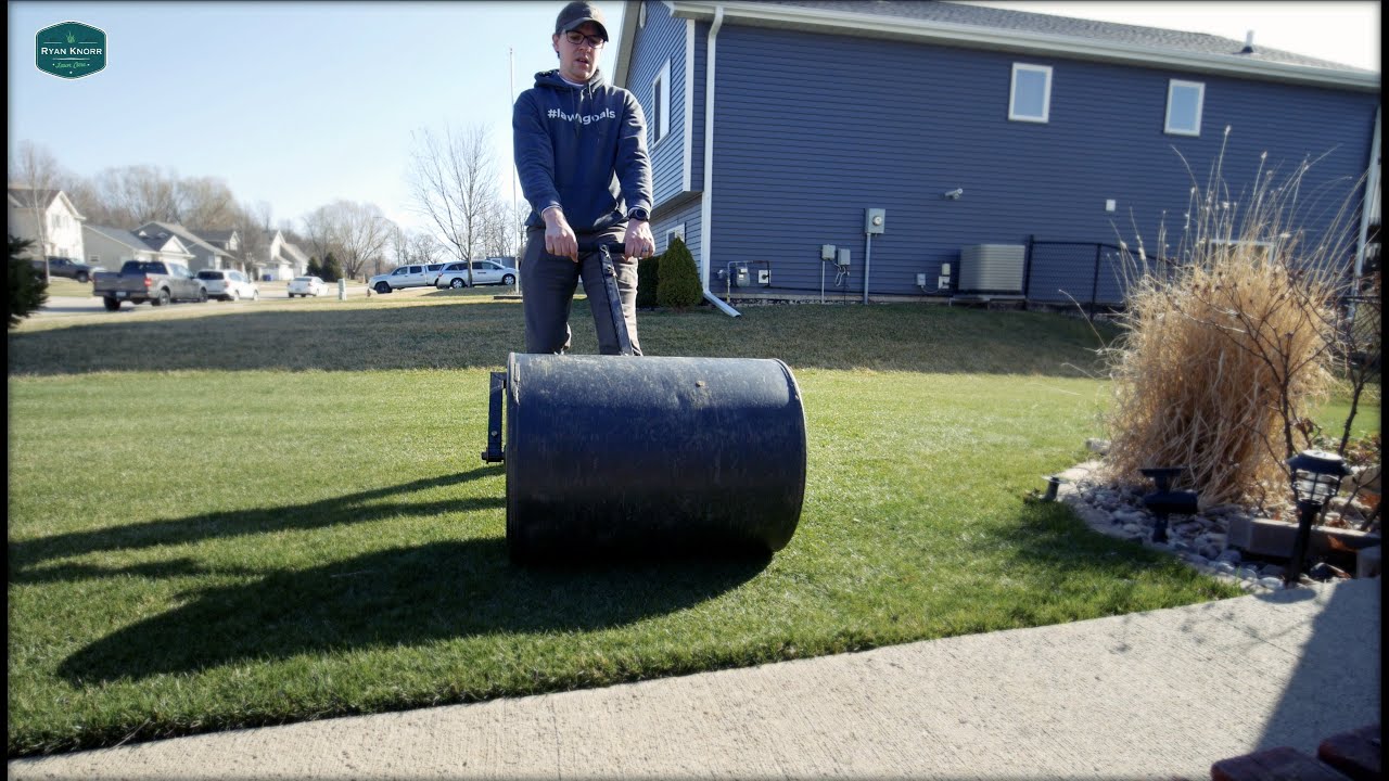 They See Me ROLLING....The Front Lawn!!