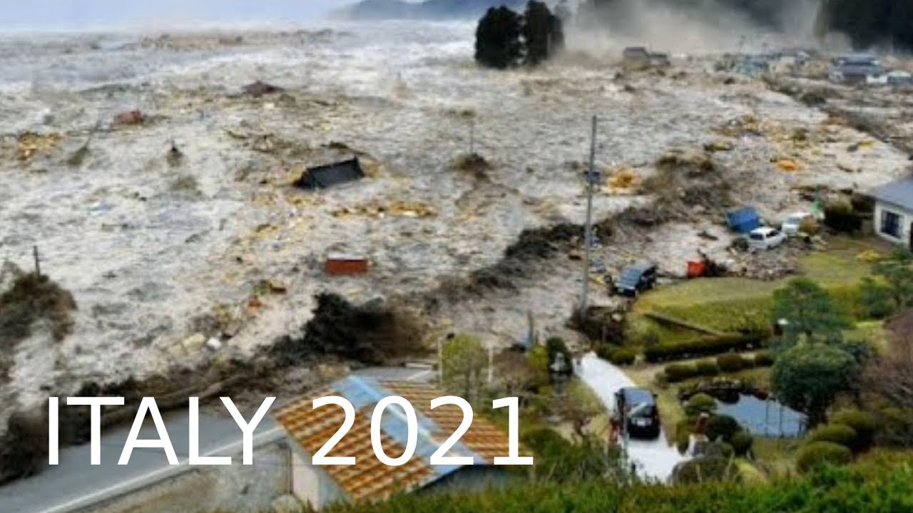 Storm of the End of the World Hits Italy ! Scary Winds and Floods Attacks La R&agrave;pita