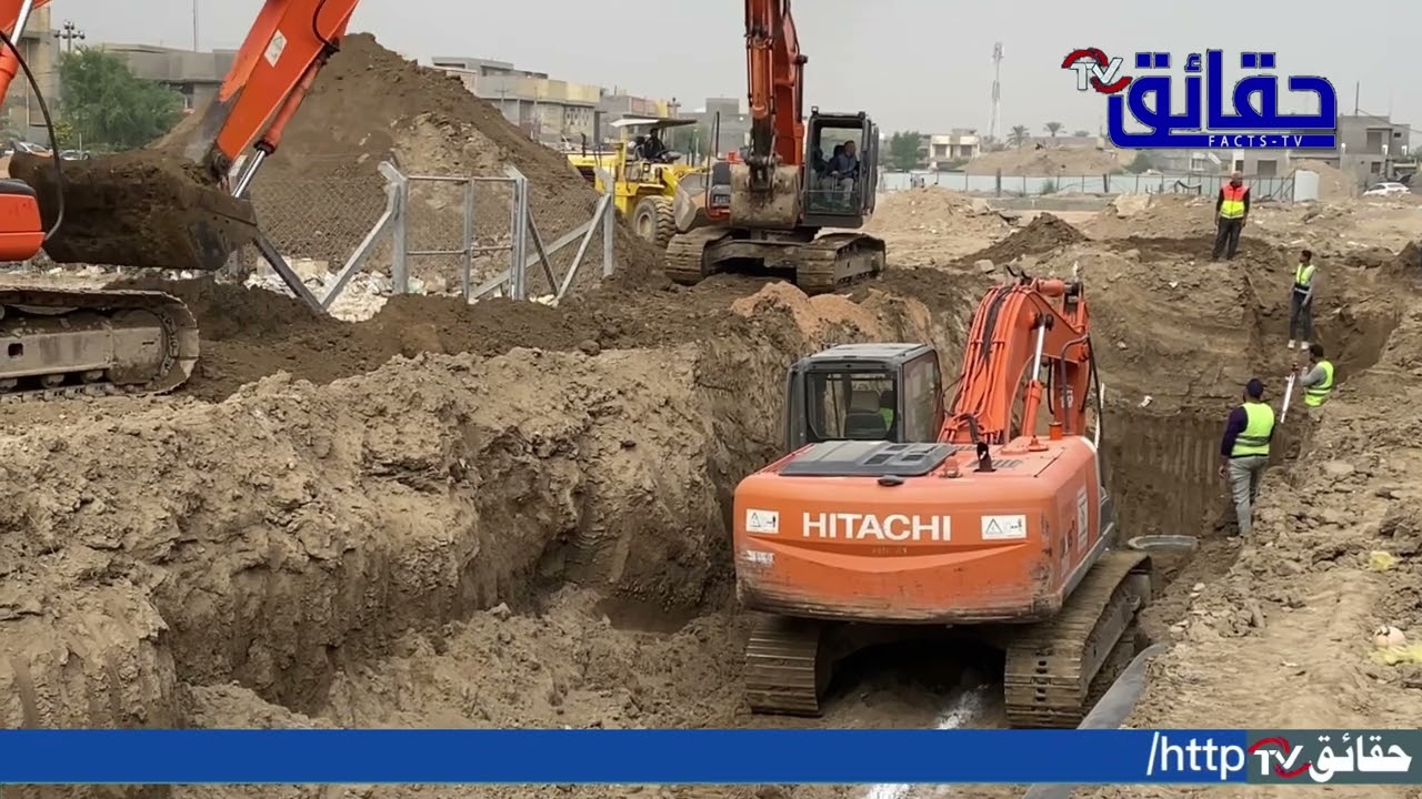 استمرار العمل في مشروع مجاري أيمن شارع 60